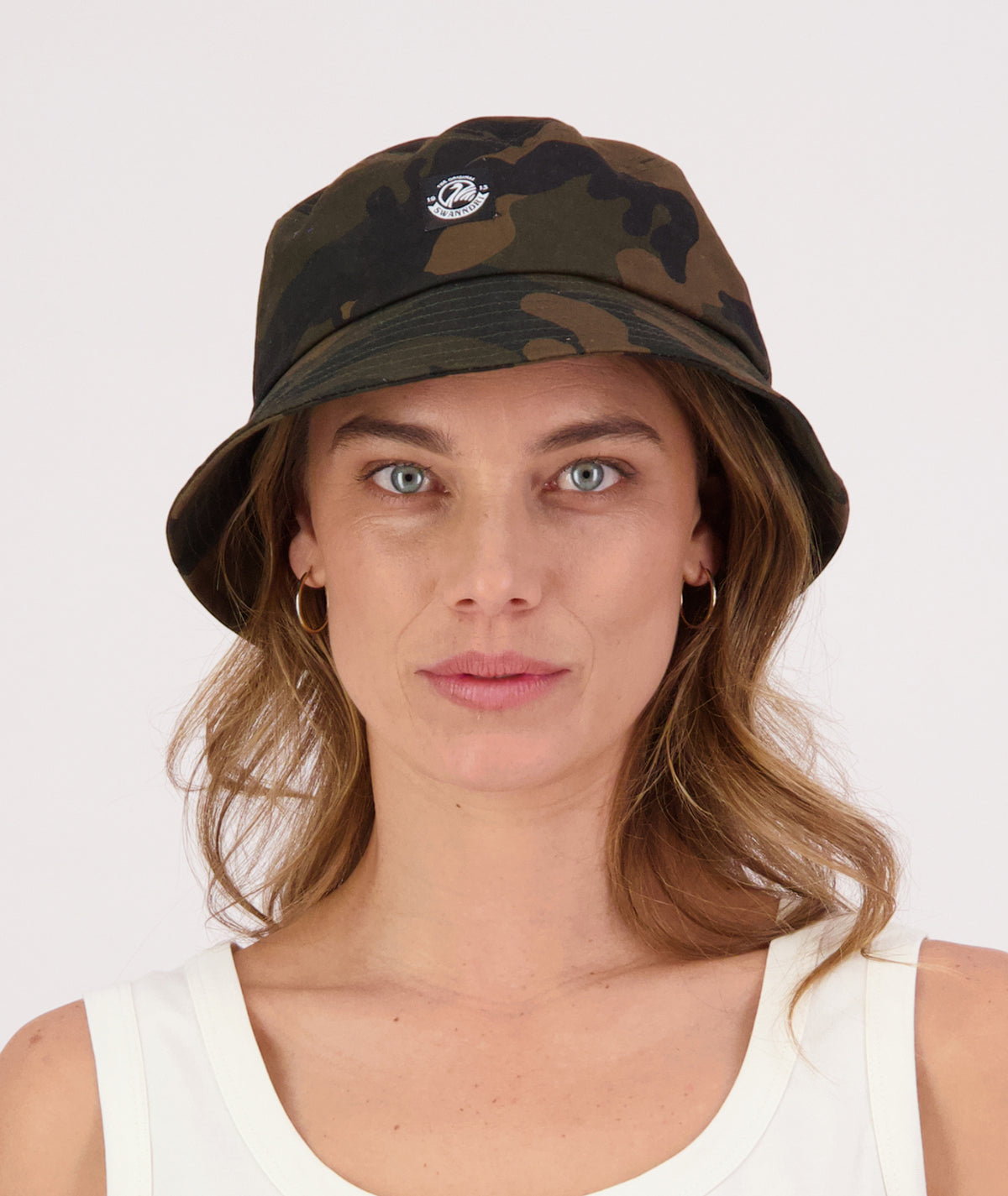 Swanni Camo Bucket Hat